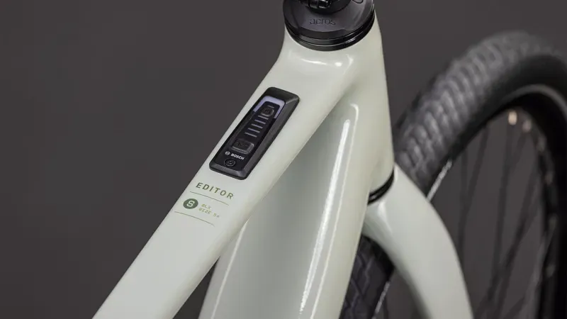 Cube Editor Hybrid SLX 400x Classic E-Hybrid Bike in Reed Beige/Chrome-2