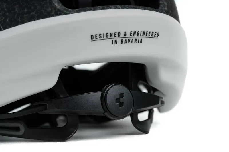 Cube Heron Helmet in Teamline White-3