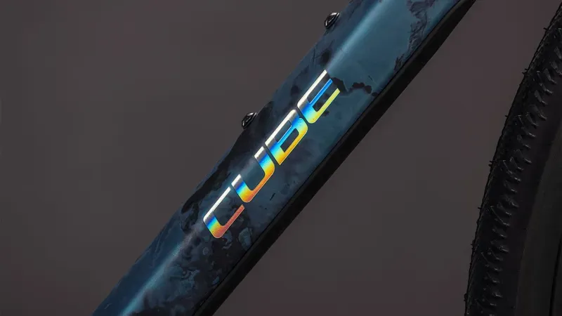 Cube Nuroad C:62 SLT Gravel Bike In Royal Green/Fume-6