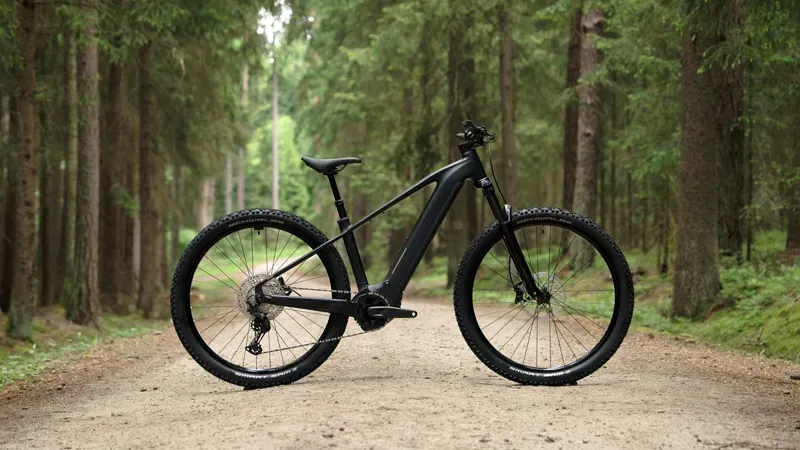 Cube Reaction Hybrid Pro 800 E-MTB In Blackline-1