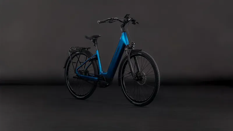 Cube Supreme Hybrid Deluxe Pro 600 eHybrid Bike in Electric Blue-1