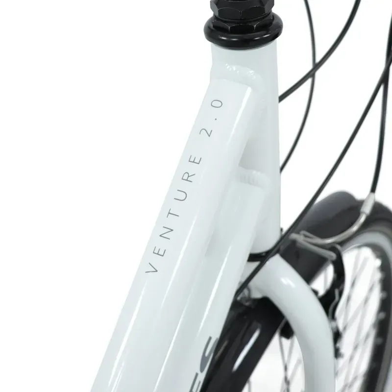 Dawes Venture 2.0 EQ Low Step Hybrid Bike in White-5