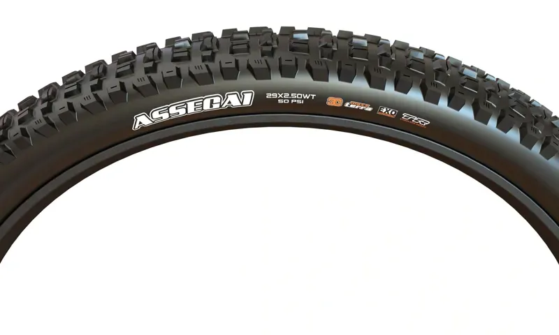 Maxxis Assegai Folding DC EXO TR Tyre in Black-2