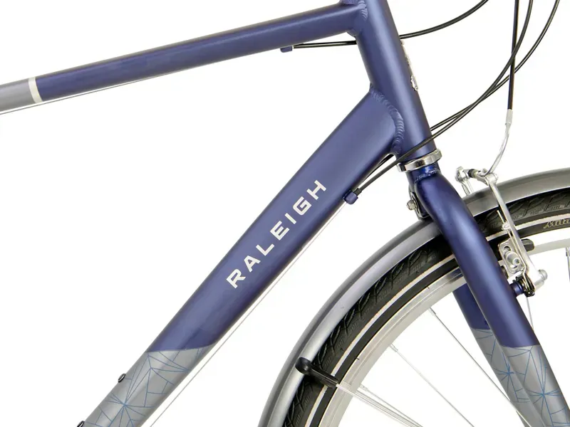 Raleigh Pioneer Tour Crossbar Hybrid Bike in Silver-6