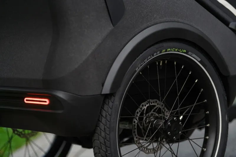 Cube Trike Hybrid Family 750 Flashwhite 24 Rear Loader-3