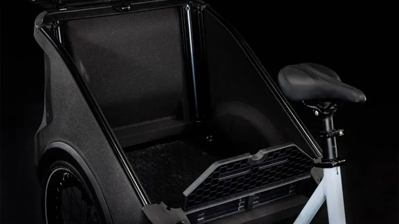 Cube Trike Hybrid Family 750 Flashwhite 24 Rear Loader-13