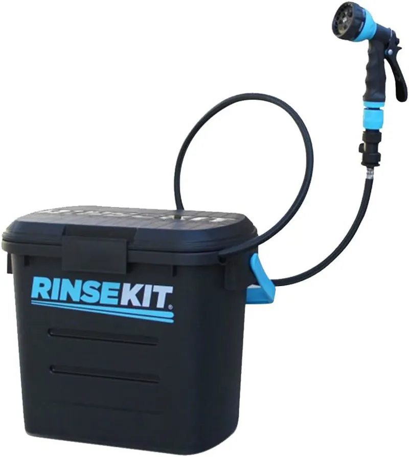 RINSEKIT PRESURIZED PORTABLE SHOWER