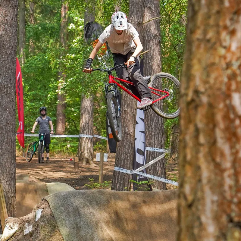 DMR - Sect Pro Bike - 26 - Code Red 26-10