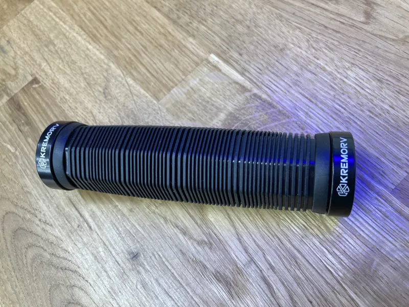 Black Double Lock On Grips-3
