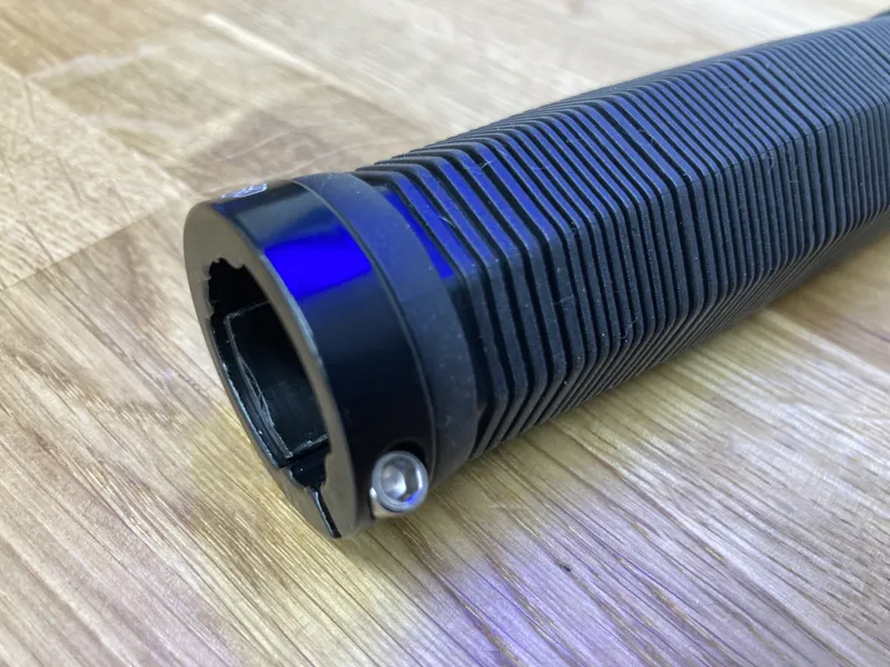 Black Double Lock On Grips-1