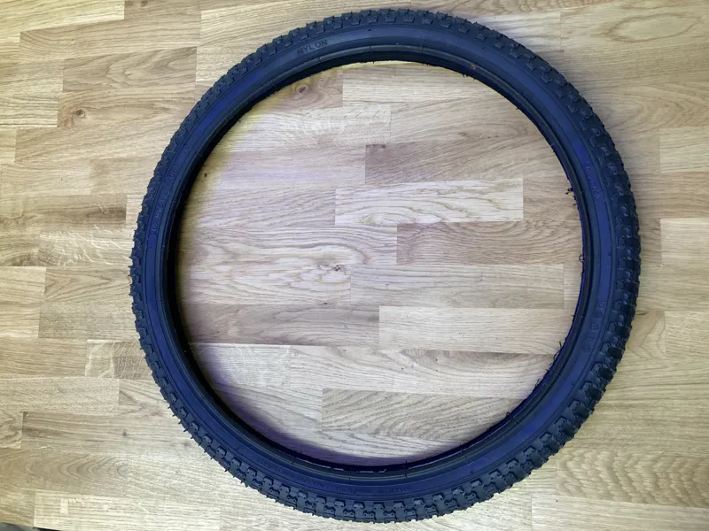 TYRE 20 X 1.75 BMX BLACK-2