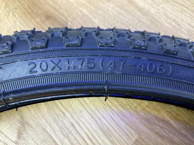 TYRE 20 X 1.75 BMX BLACK-3