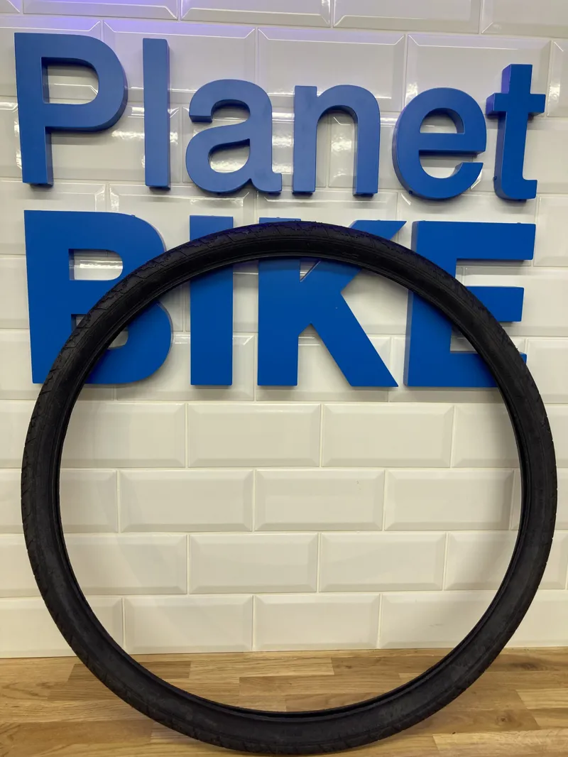 TYRE 700 X 40 BLACK-1