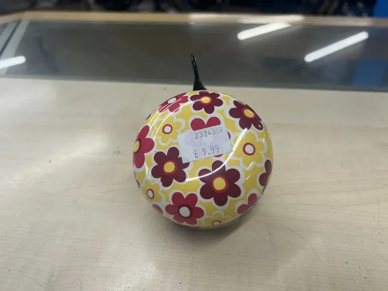 BELL DING DONG YELLOW PURPLE PINK FLOWERS