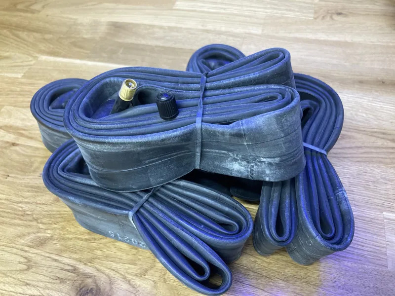 GIANT 20 SV INNER TUBE BULK OF 5-1