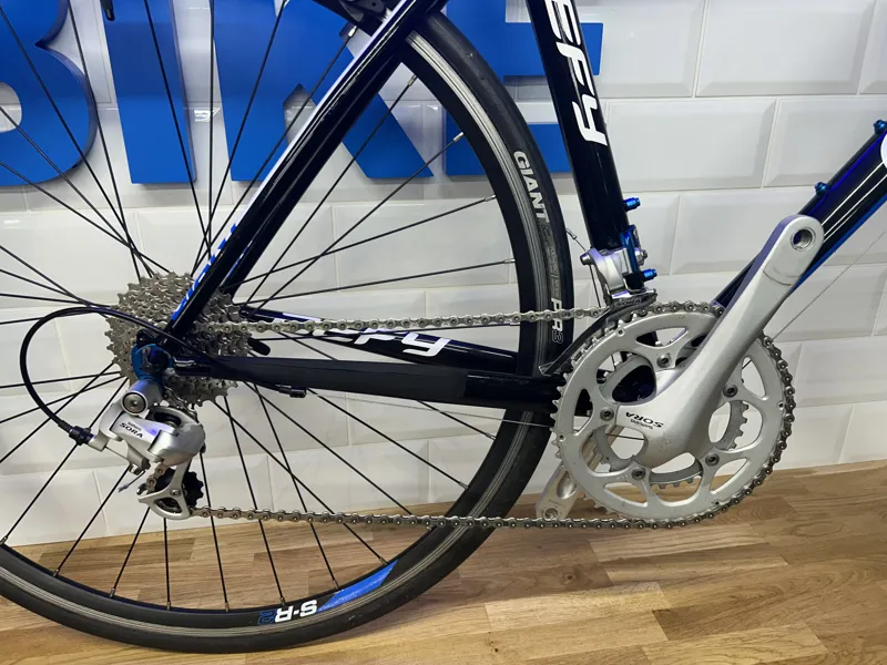 Giant Defy 2 Compact L - PRE-LOVED-1