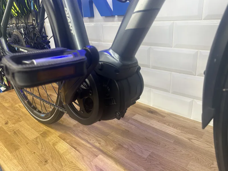 Giant Entour E+2 - Medium - Grey - PRE-LOVED-11