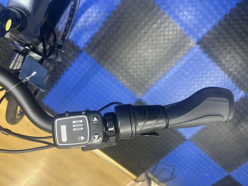 Giant Entour E+2 - Medium - Grey - PRE-LOVED-12