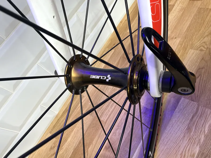 CUBE PELOTON RED/BLACK 56CM - PRE-LOVED-10