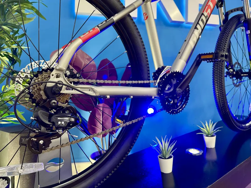 GHOST KATO 2.7 - Light Grey and Red-2