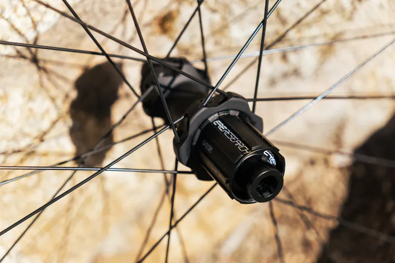 ERE EXPLORATOR CCR45 CARBON WHEELSET BLACK-7