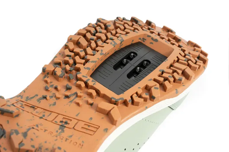 Cube Ox Pro Shoes in Green/Sand-5