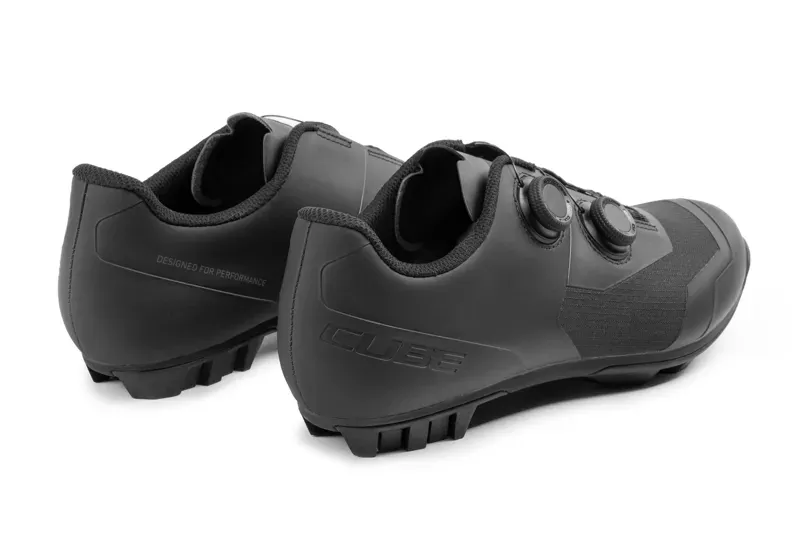 Cube Peak Pro Shoes in Black-3