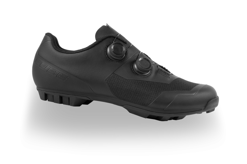 Cube Peak Pro Shoes in Black