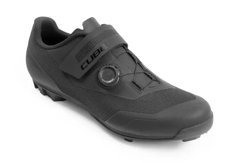 Cube Peak Shoes in Black-6