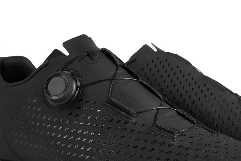 Cube Sydrix Shoes in Black-4